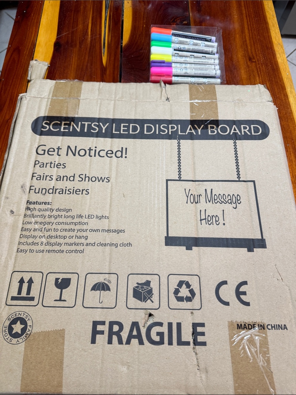 Scentsy multi function LED Display Board with Bright Multicolor Markers